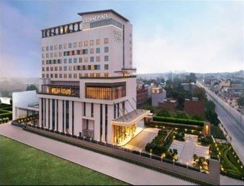 Crowne Plaza, Lucknow